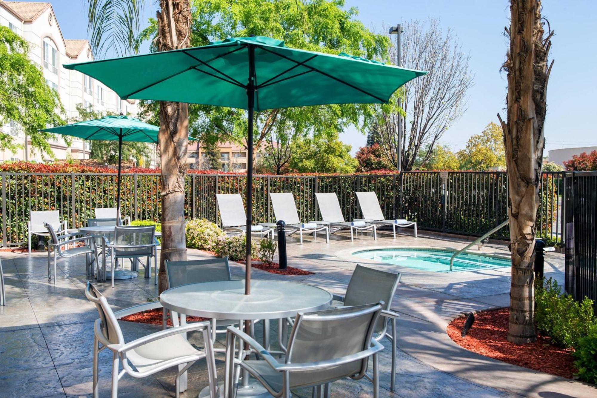Springhill Suites Bakersfield Exterior foto